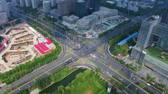 中国南京交通十字路口鸟瞰图俯视图