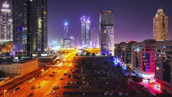 迪拜夜晚的现代都市景观