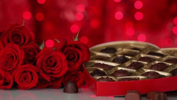情人节巧克力、玫瑰和蜡烛