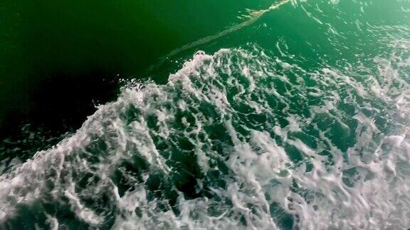 空中海浪特写海浪飞溅的观点