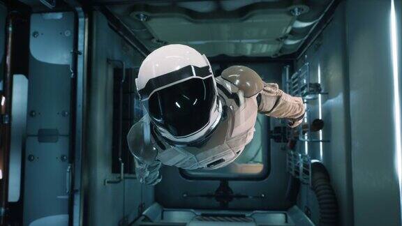 在遥远的太空中一名宇航员在他的宇宙飞船里徘徊动画是为幻想未来或太空旅行的背景
