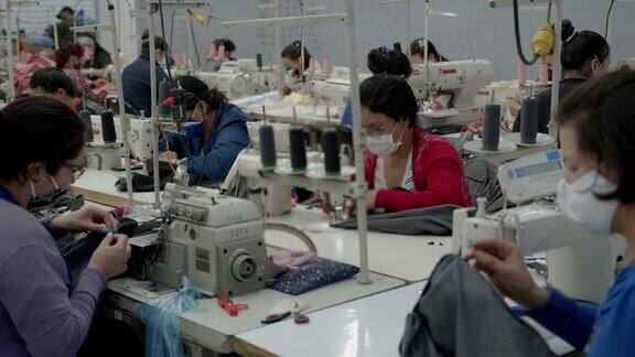 纺织工厂的缝纫工场拍摄