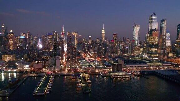 黄昏时分无人机拍摄的纽约