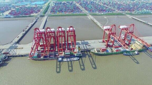 上海商业货柜码头鸟瞰图