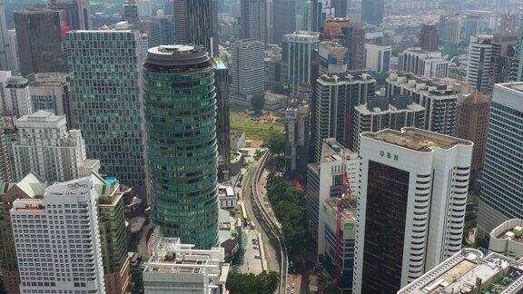 吉隆坡市中心晴天交通街道空中俯视图4k马来西亚