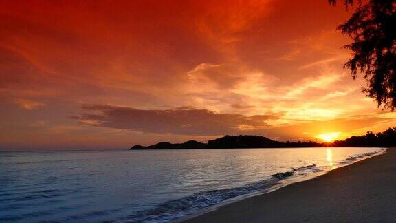 热带日落海滩