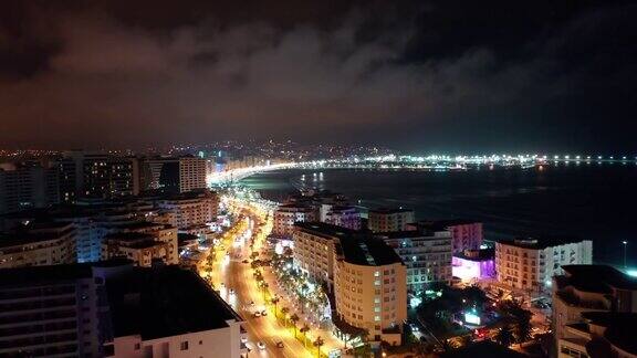 摩洛哥丹吉尔海岸公路上美丽的夜景