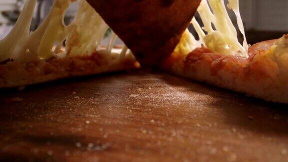 用意大利火腿和新鲜罗勒制作披萨