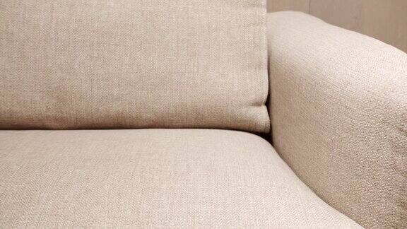 现代客厅内饰配有舒适的沙发现代和舒适的房子