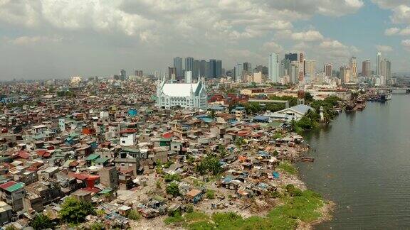 贫民窟的穷人在一个大城市的背景马尼拉市贫穷和贫困地区