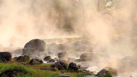 泰国南邦chaeson国家公园的温泉-天然矿泉水