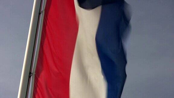 法国国旗在风中飘扬
