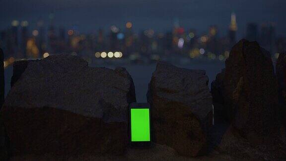 绿屏智能手机背景纽约市
