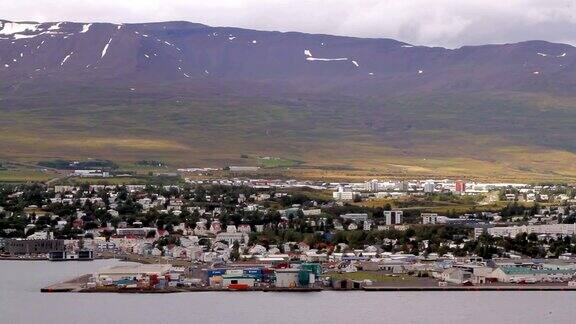 冰岛小镇阿库雷里全景图