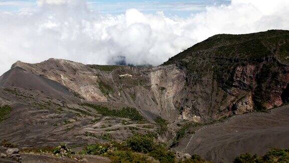 伊拉祖火山口