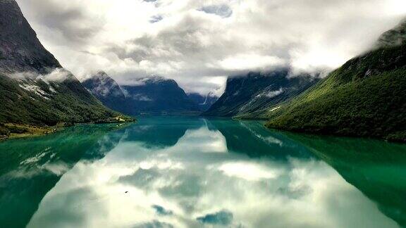 美丽的大自然挪威自然景观洛瓦内特湖