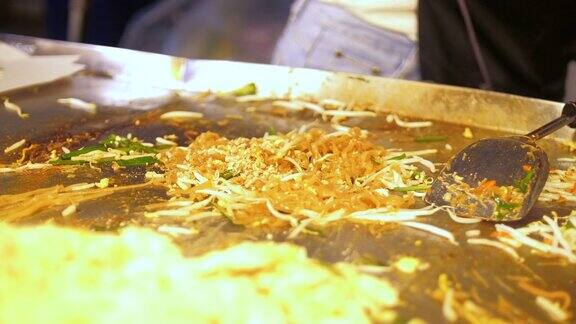 泰国街头小吃:泰式炒河粉