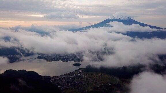 时间流逝日出川口湖航拍富士山火山富士山日本