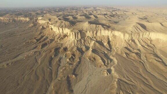 飞越沙丘沙漠