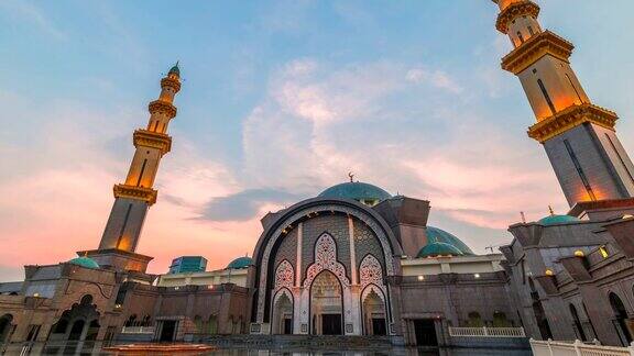 吉隆坡联邦清真寺或Wilayah清真寺的日落时间