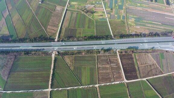 高速公路与中国农村鸟瞰图