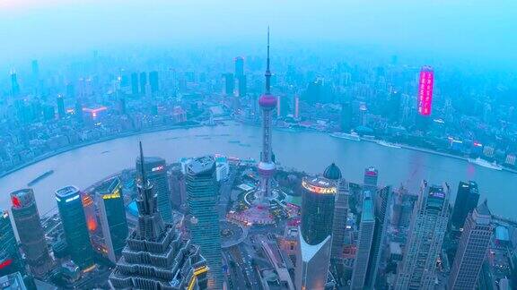 4k时间流逝日落的现代城市景观和上海中国