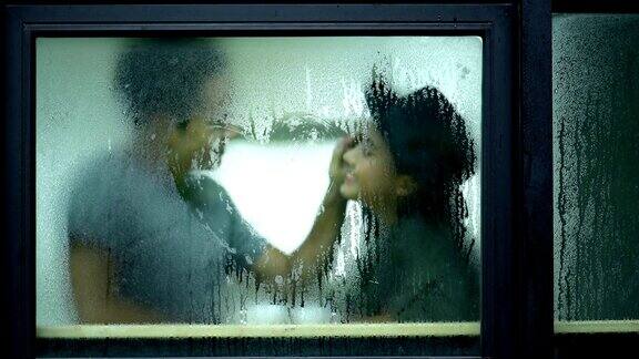 情人把心写在雨滴窗前