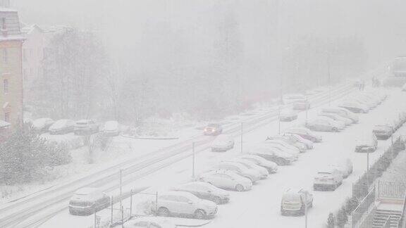 这个城市下大雪