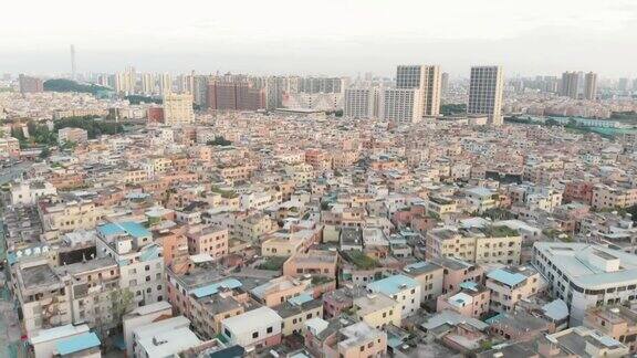 一大片由中式房屋密集建造的地区