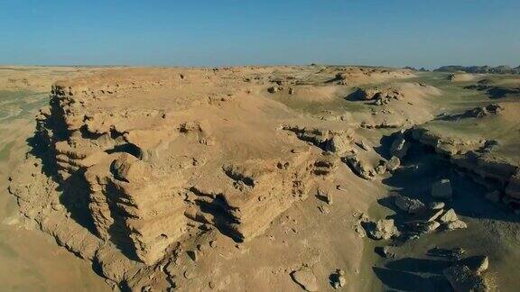 中国新疆戈壁沙漠鸟瞰图