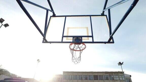 空的篮球场