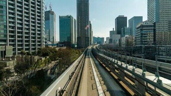 未来场景的时间流逝运动模糊运动从日本东京的由百合线列车之间移动的隧道在东京