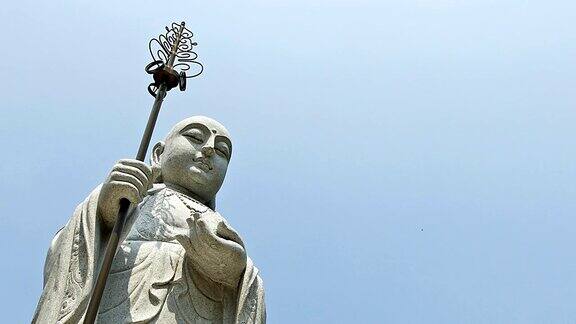 中国祭司雕像时光流逝