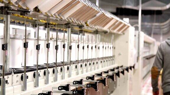 纺织工业制造过程的工程师控制