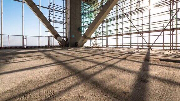 新建筑工地钢框架的阴影间隔拍摄4k