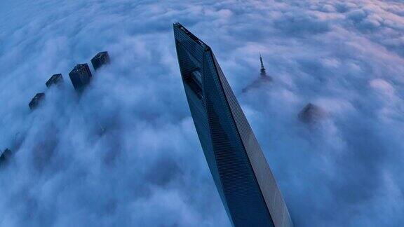 4K:中国平流层云上的上海摩天大楼