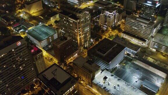 南卡罗莱纳哥伦比亚航空v5鸟眼垂直俯瞰市中心金融大楼