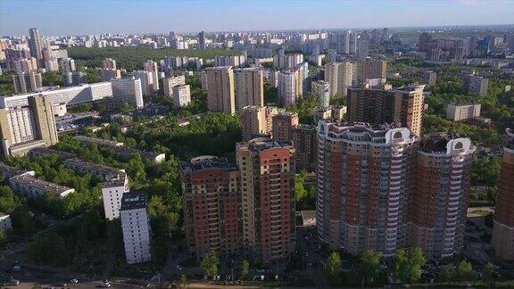 俄罗斯晴天莫斯科城麻雀山生活街区航拍全景4k