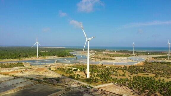 俯瞰斯里兰卡的风车农场