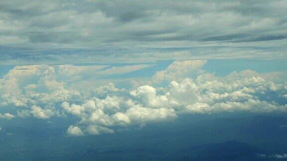 在飞机VDO高清窗口查看云