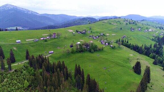 喀尔巴阡的山村景观