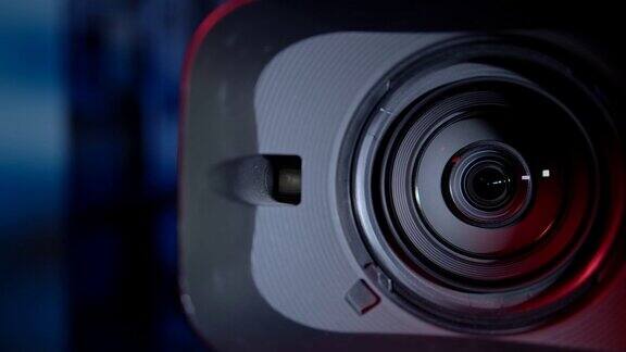 4K分辨率相机和镜头变焦特写镜头应急灯