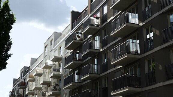 德国柏林的现代公寓楼