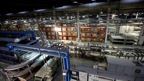 工业室内生产瓷砖现代工厂室内输送机工业外观