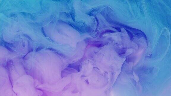 柔和的颜色蓝色紫色粉红色丙烯酸颜料下降运动在水下