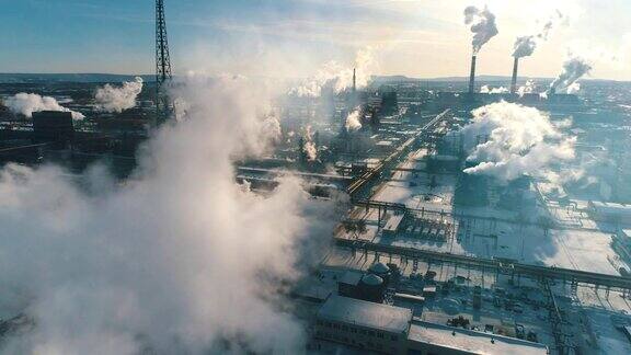 工厂排出的工业烟污染空气