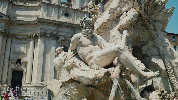 意大利罗马纳沃纳广场的四河喷泉