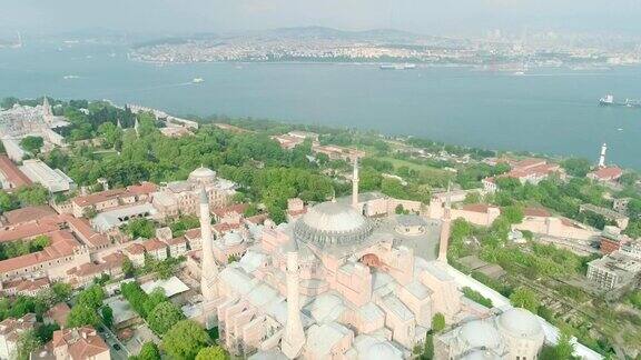 伊斯坦布尔历史半岛和圣索菲亚大教堂鸟瞰图6
