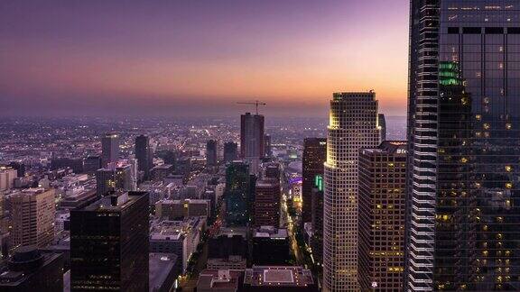 从白天到夜晚的洛杉矶市中心时间流逝