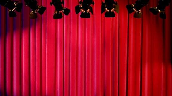 红色的剧院窗帘或聚光灯背景